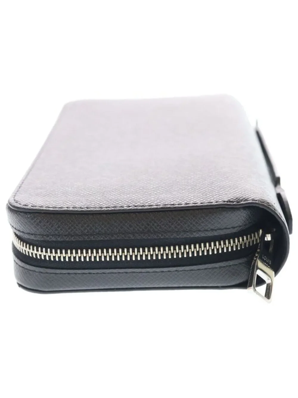 Louis Vuitton Taiga Zippy XL Zip Around Wallet Black Leather Silver